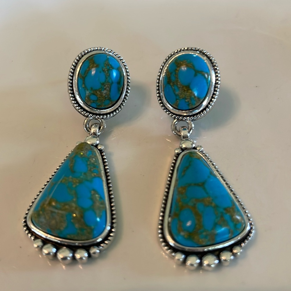 Faux Turquoise Silvertone Vintage Like Drop Pendant Earrings Post Back